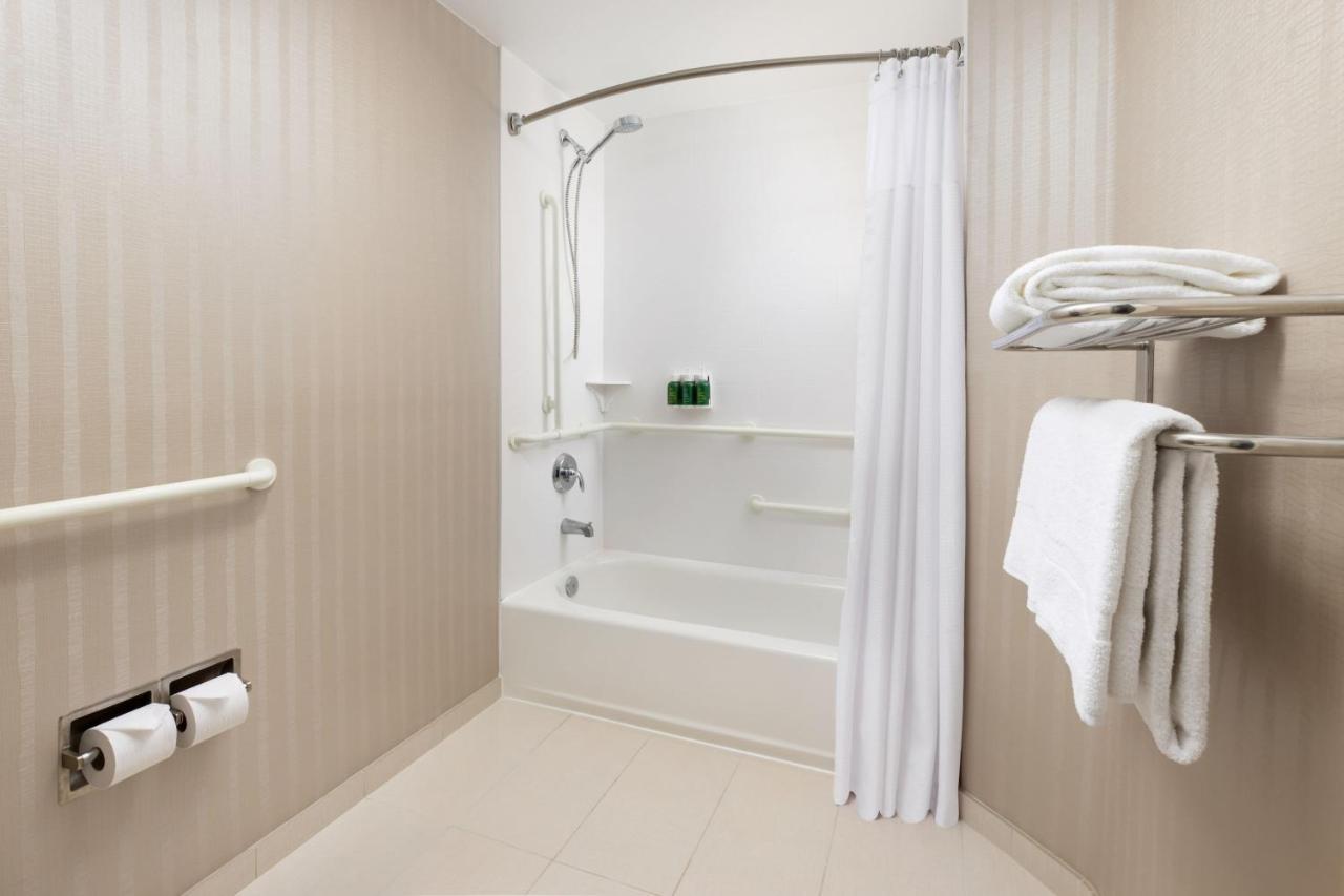 Springhill Suites Fresno Dış mekan fotoğraf