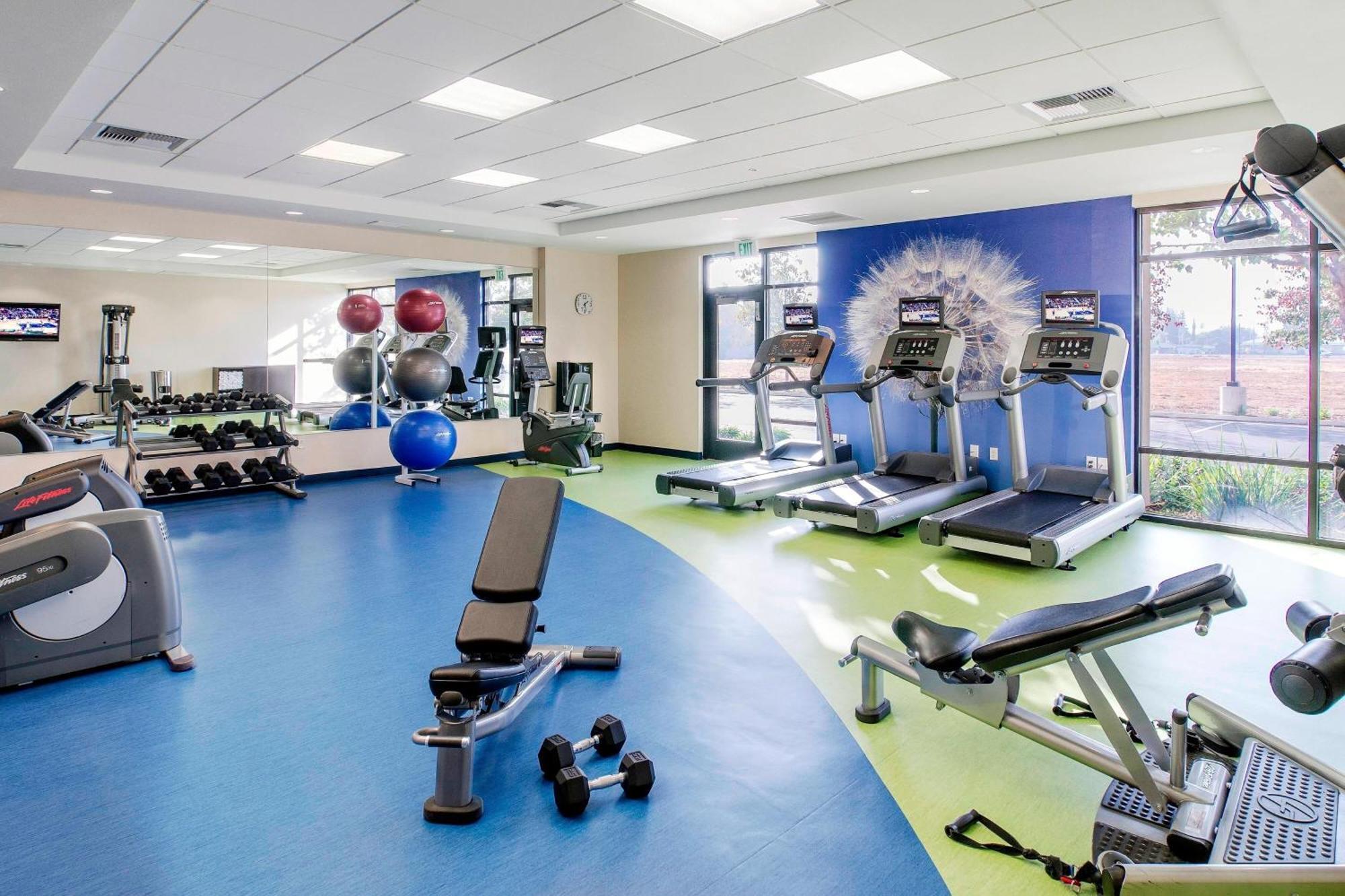 Springhill Suites Fresno Dış mekan fotoğraf