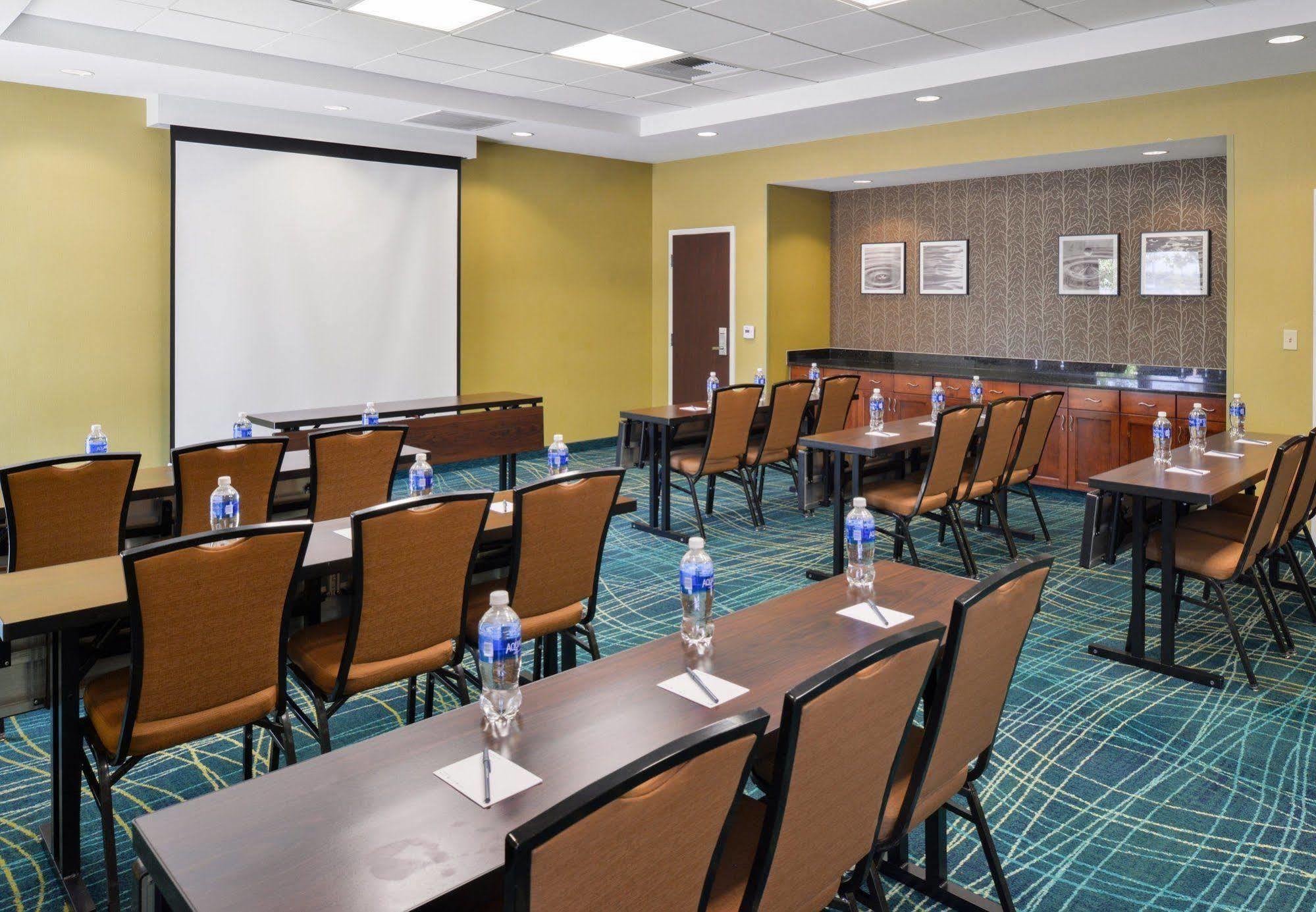 Springhill Suites Fresno Dış mekan fotoğraf